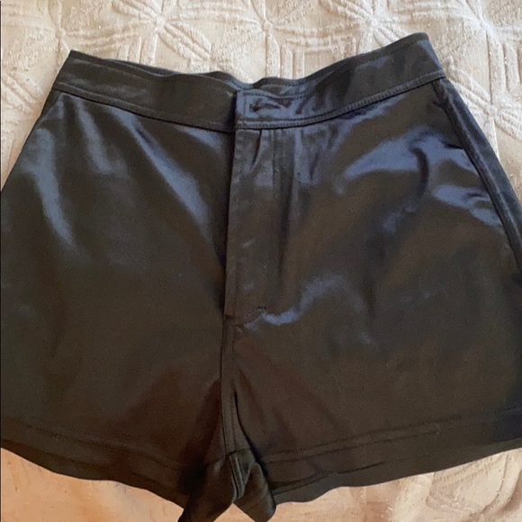 Disco shorts - Picture 1 of 2